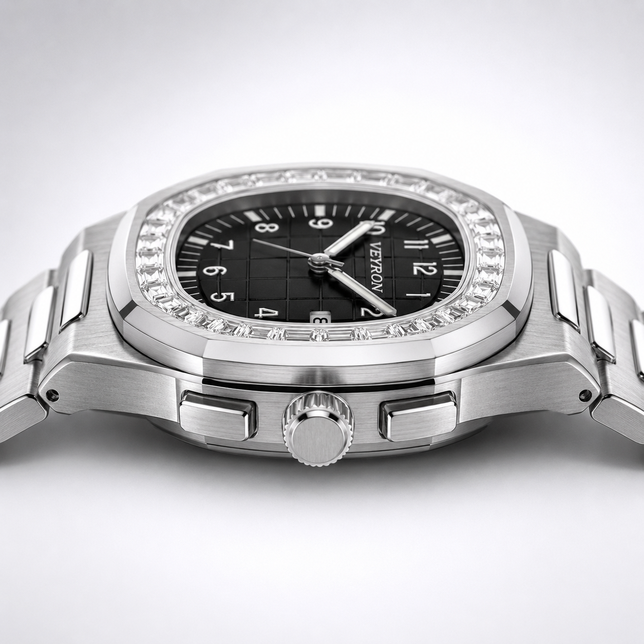 Veyron Cassius watch – crown and case detail