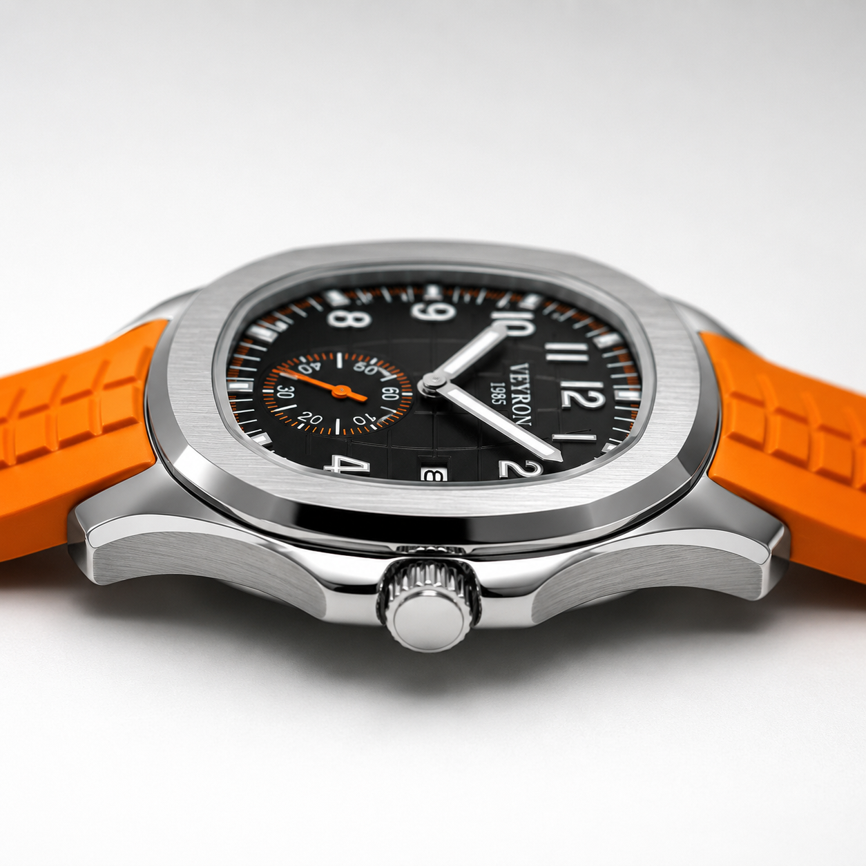 Veyron Leoric watch – crown detail