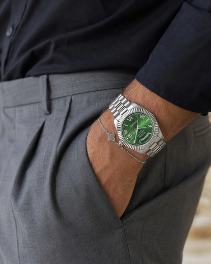 Veyron Valerian bold watch – dial detail